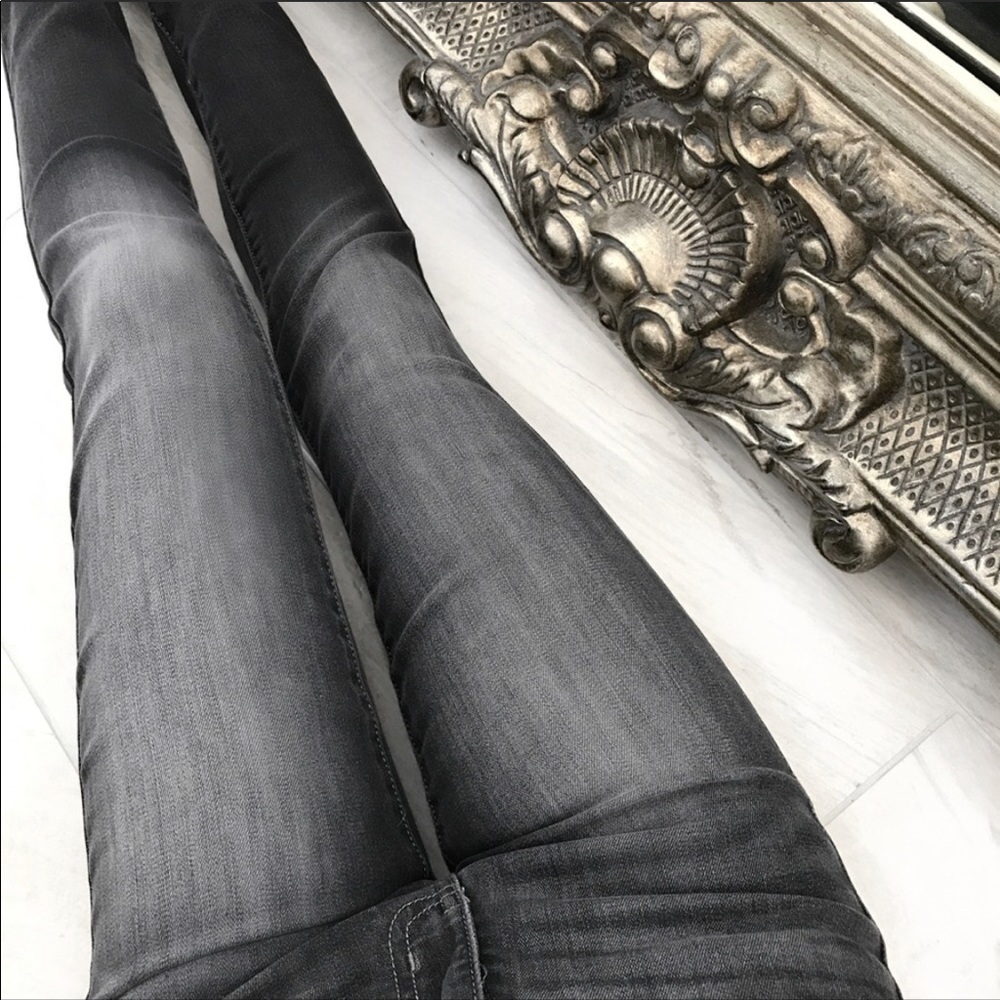 BNWT EKATTIRE GRAY JEANS